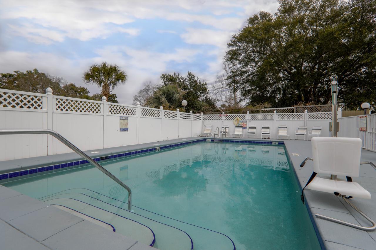 Executive Inn - Panama City Beach Upper Grand Lagoon Exterior foto
